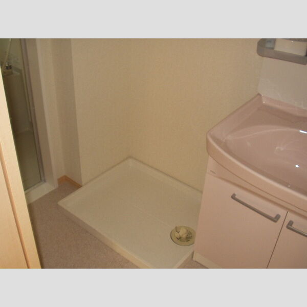 プリーマヴェール　B 室内洗濯機置場・洗髪洗面化粧台