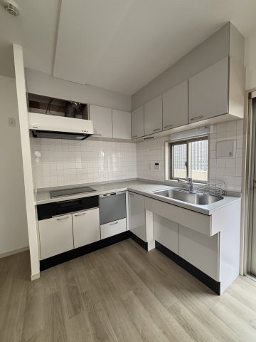 ニュー千葉稲毛ビル IH3口、食器洗浄機付き