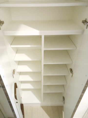 ガーラ・ヒルズ赤坂2階 ◆シューズクローゼット◆