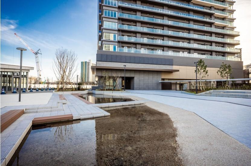 幕張ベイパーク ミッドスクエアタワー 43F 水辺のあるグランドエントランス