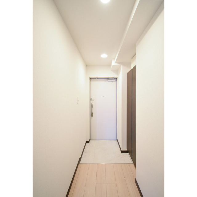 ＧＥＮＯＶＩＡお花茶屋ｓｋｙｇａｒｄｅｎ0707号室 玄関