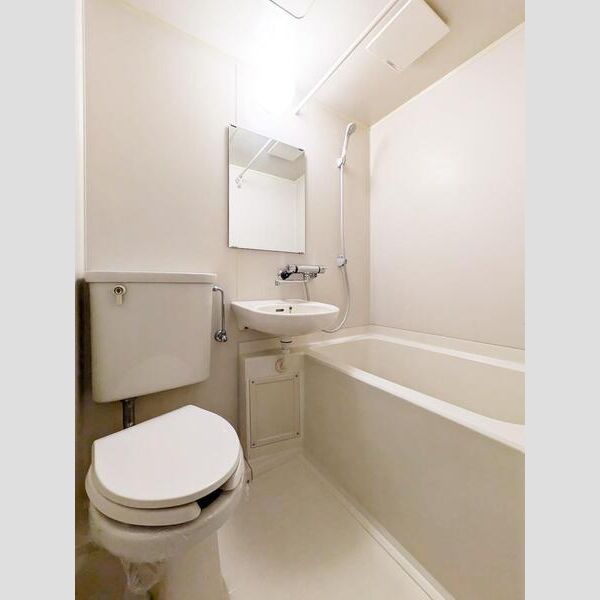 コスモリード八王子315号室 収納