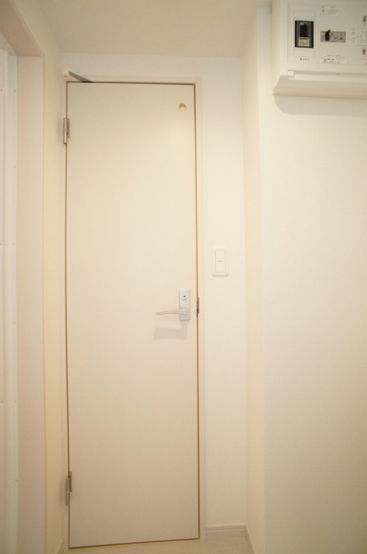 リブリ・フルール湘南 玄関