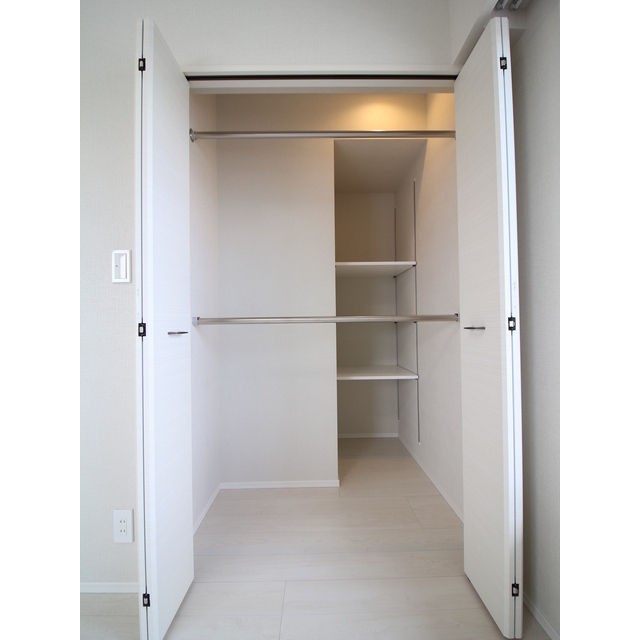 プレール・ドゥーク小竹向原 クローゼット