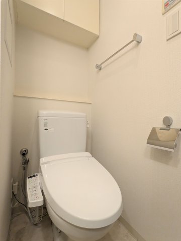 ガーデン代々木八幡104号室 トイレ