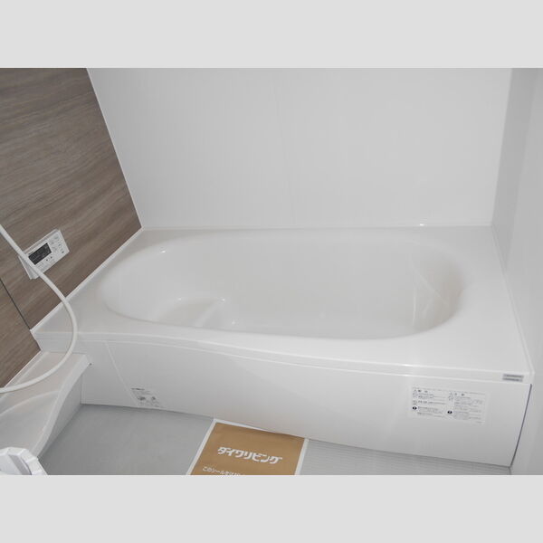 ラ・シェモア202号室 浴室