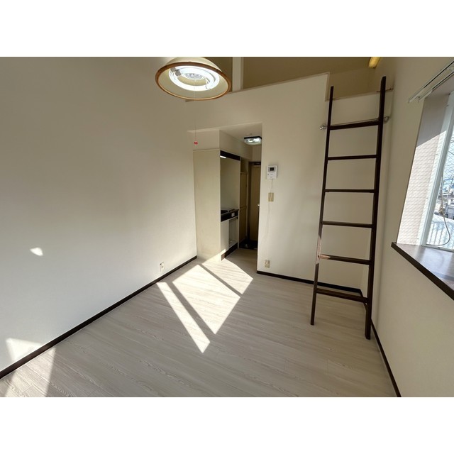 ブルーメヤツカ38201号室 リビング