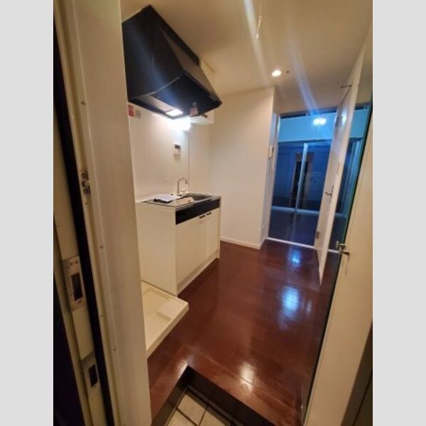 グレイスメゾン横浜南104号室 玄関