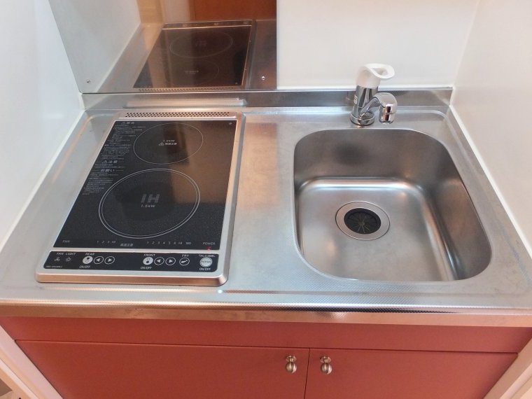 レオパレスレグルス107号室 2口電気コンロ