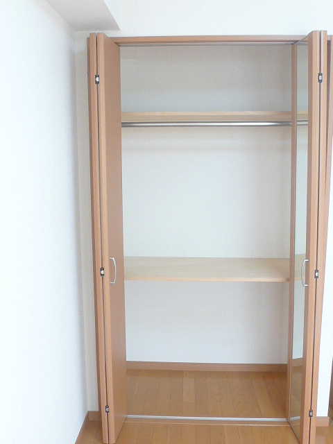 サンイング西船Ⅱ0101号室 収納