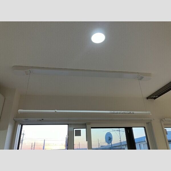 アヴァンスコート参番館305号室 室内物干し