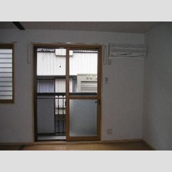 メゾンリシェス202号室 洋室