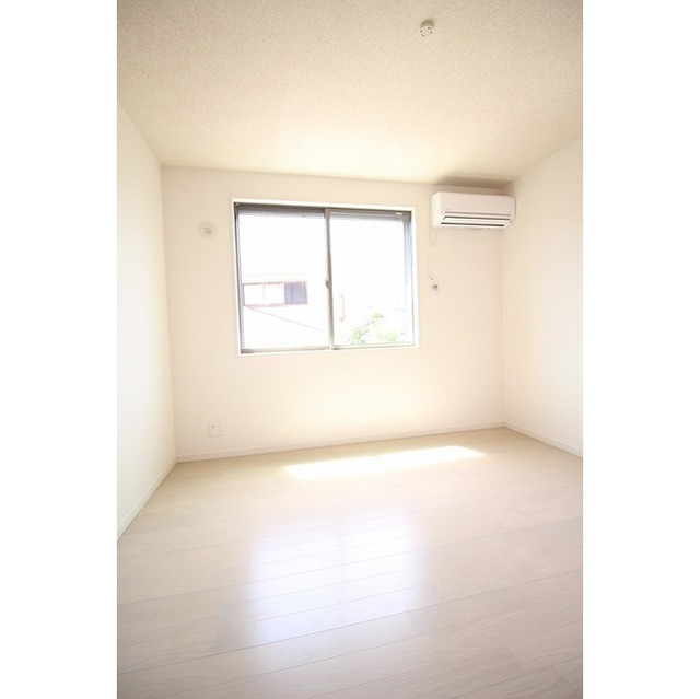 フォルビテッツァ松ヶ丘 リビング