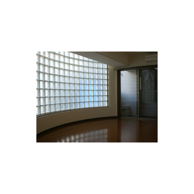 アルウェット リビング