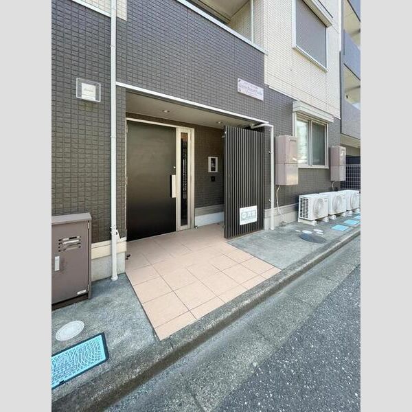 グリーンフォレスト府中202号室 エントランス