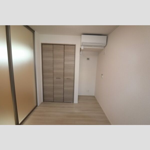 セレスティア大島305号室 洋室④