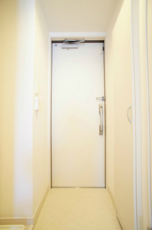 リブリ・FEEL-M湘南Ⅲ 玄関