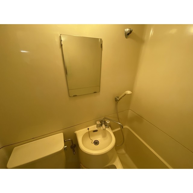 シャトール田口戸塚Ⅰ303号室 内観