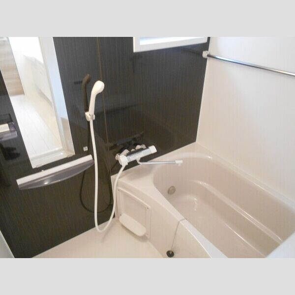 フォレストK・T101号室 浴室