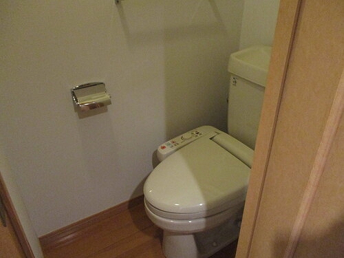 ルミエール池袋要町 トイレ　※内装後2018年11月撮影