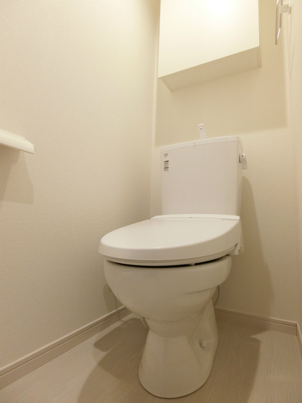 リブリ・プルミエリア1階 トイレ