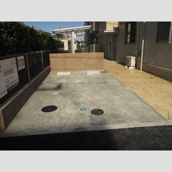 オッツⅢ 駐車場