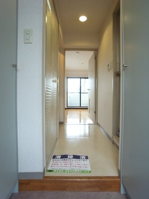 菱和パレス大森西 玄関