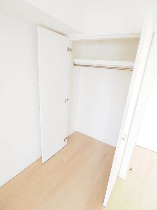 レジディア文京本駒込2階 収納