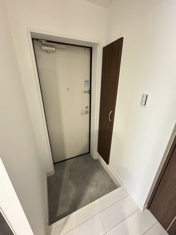 ベイルーム本厚木Norte102号室 玄関