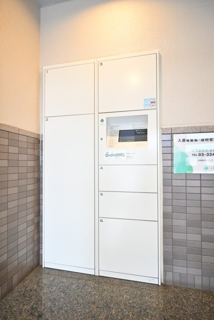 Ｓ・フラット吉祥寺5階 エントランス