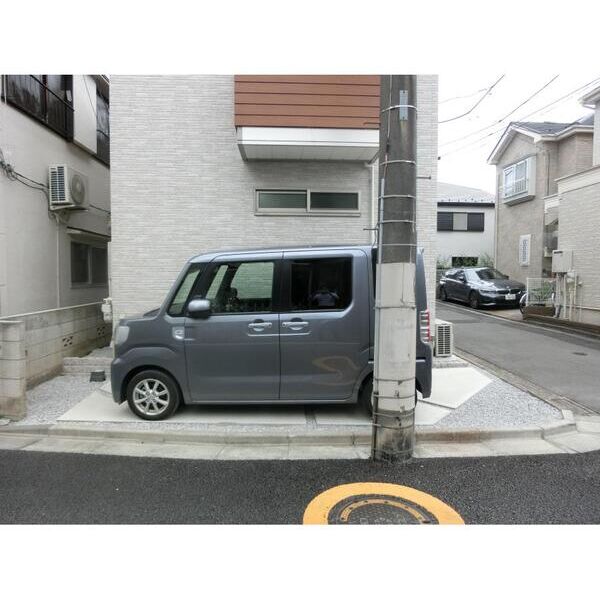 練馬区向山4丁目戸建 駐車場