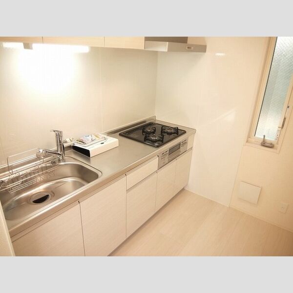アヴェニール　Ⅰ01号室 キッチン