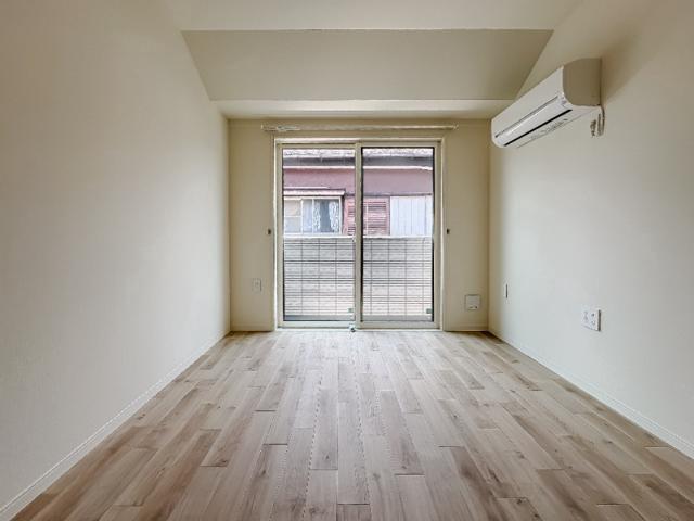 ル・ドージュ1階 内観