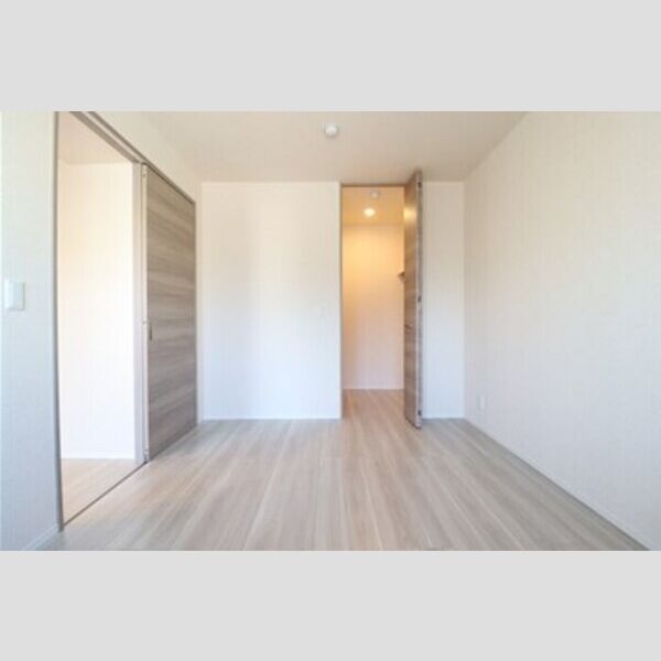 Noble Ferro D棟101号室 洋室6帖