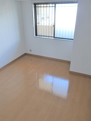 ライオンズガーデン川崎105号室 同建物別部屋の参考画像