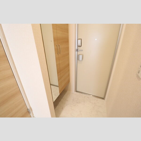 エスペランサ八幡宿202号室 玄関