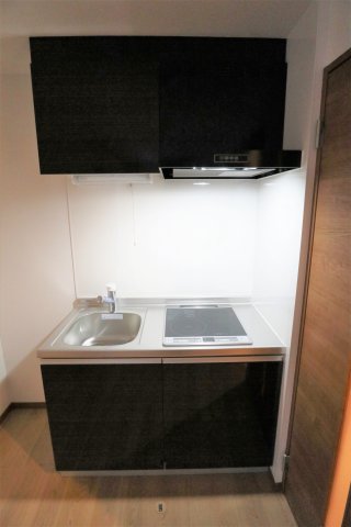 ブリーゼ磯子203号室 キッチン
