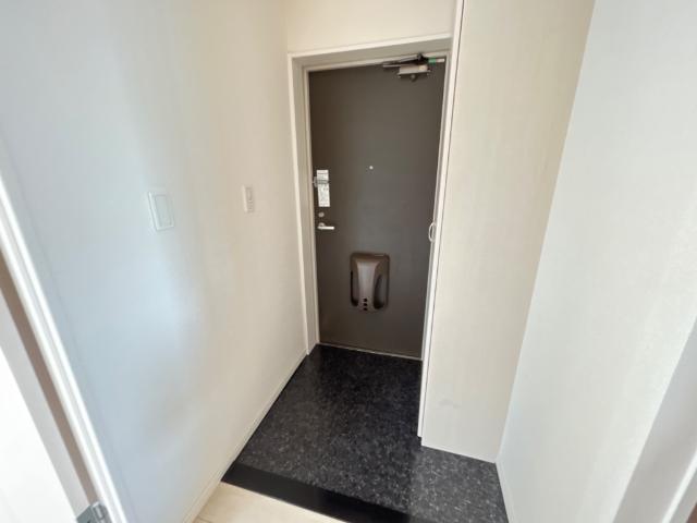アンビシャス千葉城前502号室 玄関
