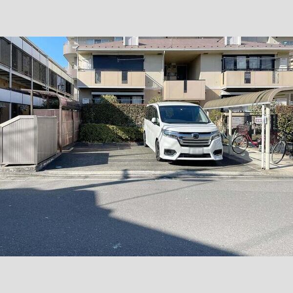 トゥインクルコート大町　5番館202号室 駐車場