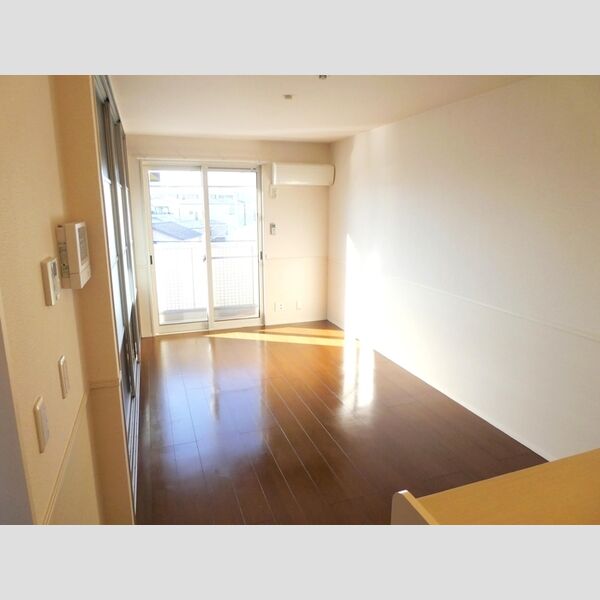 Villa Garland Court LD