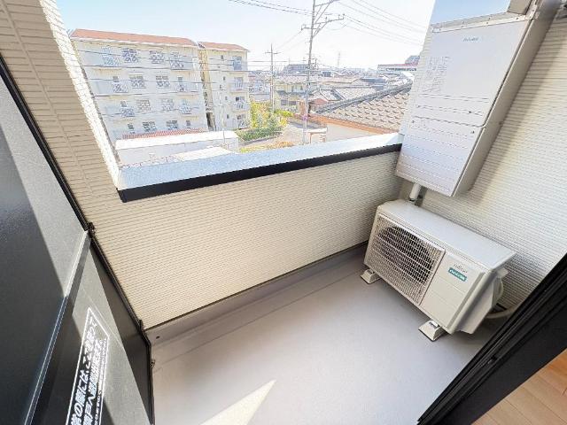 ラ・セルリアン（La Cerulean）303号室 ベランダ