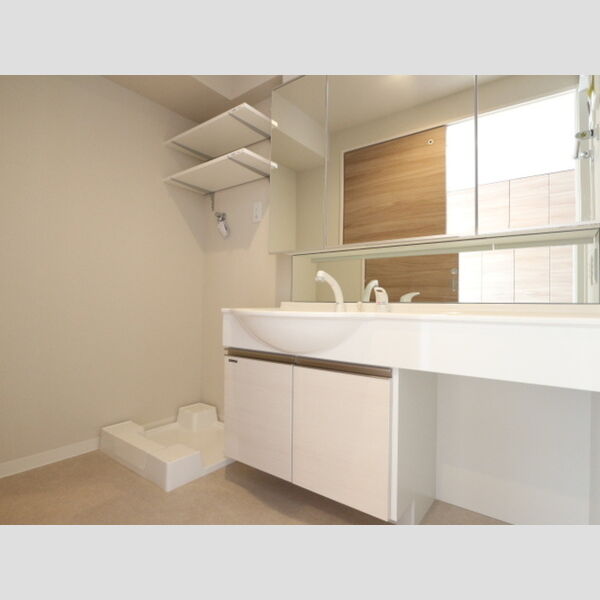 AZALEA 3面鏡のシャンプードレッサー