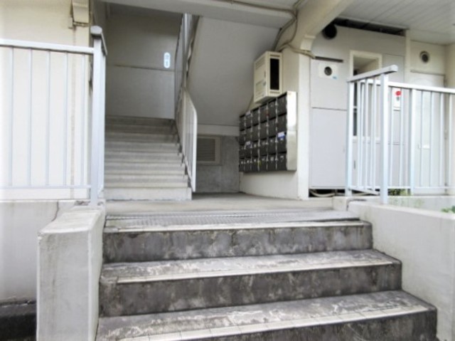 ブルーカーサ２５０－Ⅰ エントランス