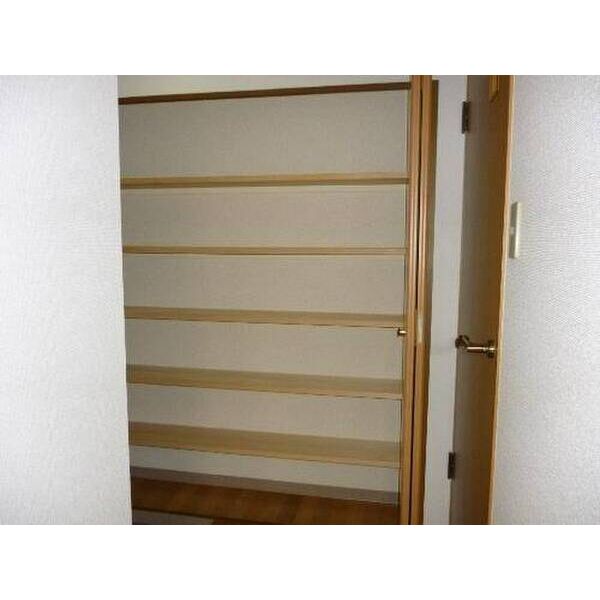 サル・ドュ・セジュール0402号室 部屋その他