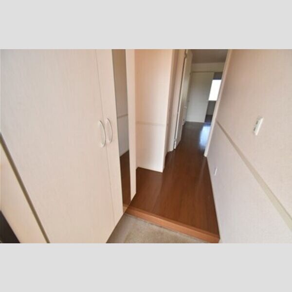 アルセード101号室 玄関