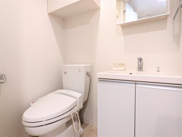 プレミアムキューブ東十条アリア403号室 トイレ