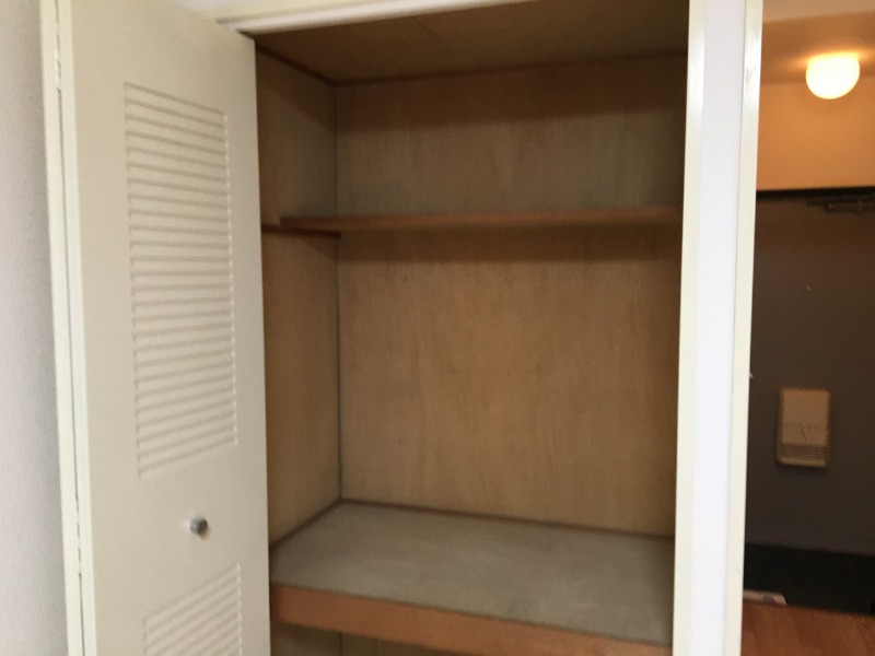 メゾンエスポワール1階 収納