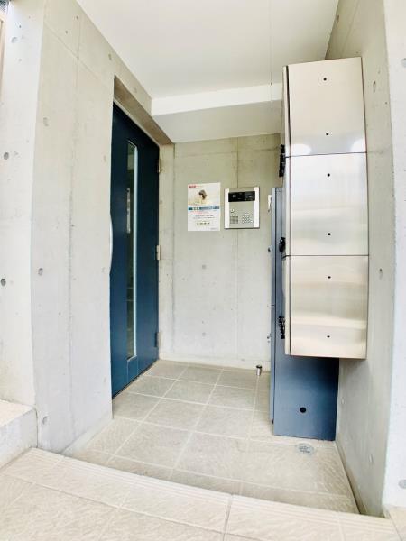 レガリア千川3階 エントランス