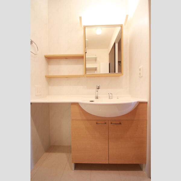 グランドゥール 高柳　C101号室 洗面