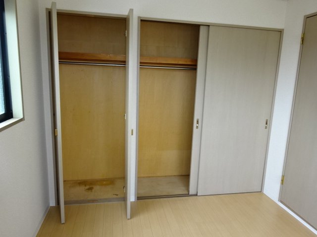 ピュア海老名 クローゼット